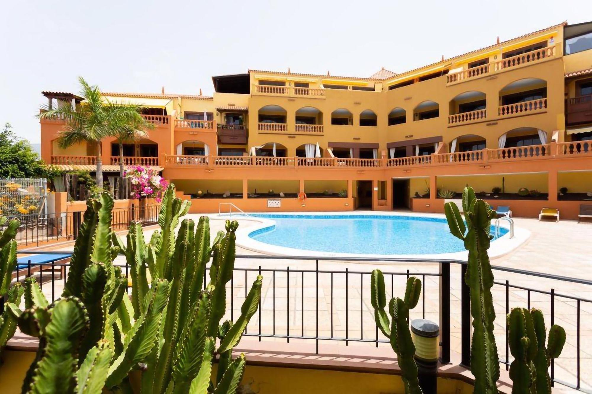Eden Rentals Elite Palace Suites Costa Adeje  Bagian luar foto